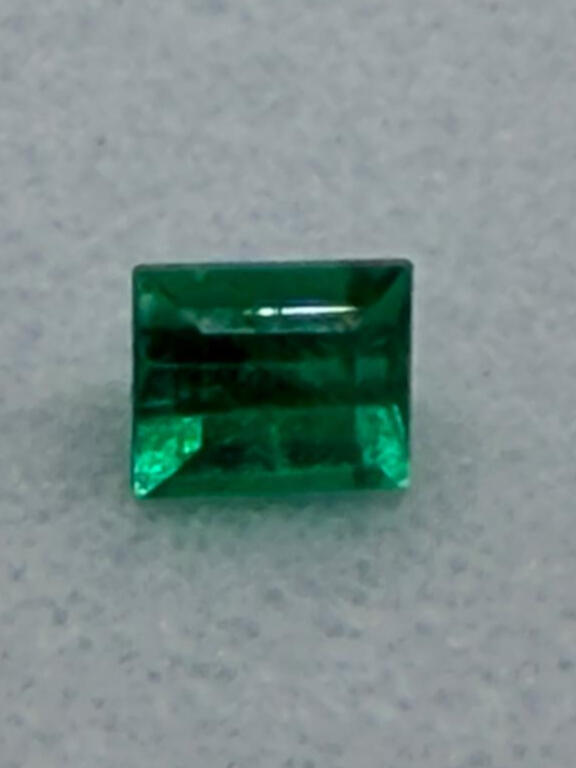 Small lot of Colombian Emeralds I have a small lot of Colombian Emeralds to sell